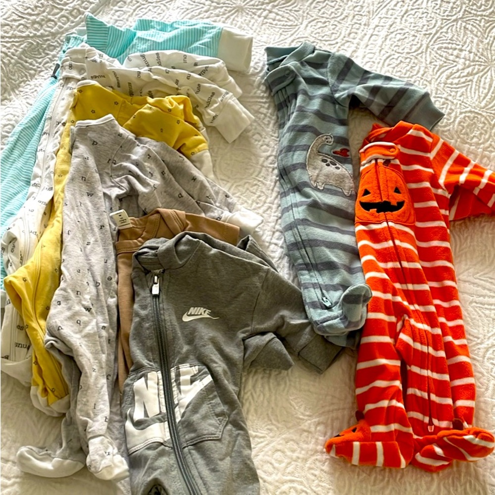 Bundle of 8 Newborn Baby Onesies